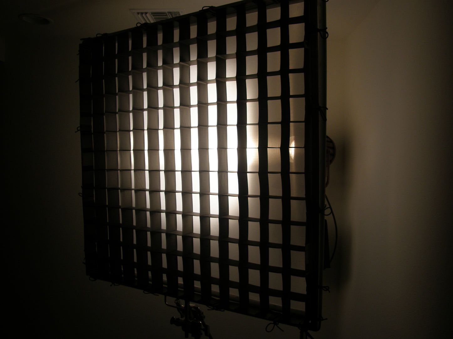 12' X 20' Fabric Egg Crate, 40° w/ Case