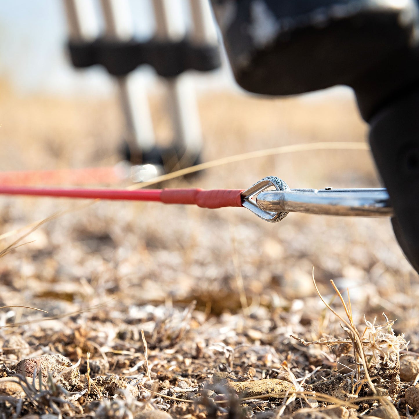 RED WIRE SPREADER SHORT LEGS