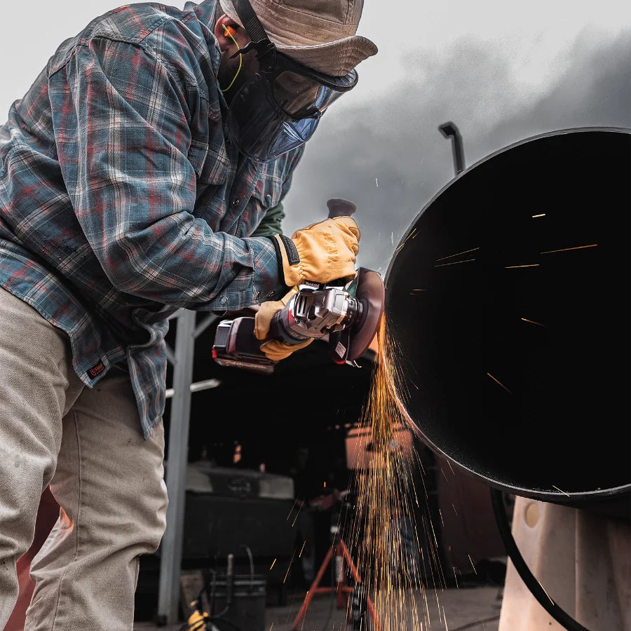 Makita GAG14M1 40V max XGT® Brushless Cordless 4‑1/2” / 6" Paddle Switch Angle Grinder Kit, with Electric Brake (4.0Ah) - Grip Support Store