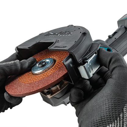 Makita GAG14M1 40V max XGT® Brushless Cordless 4‑1/2” / 6" Paddle Switch Angle Grinder Kit, with Electric Brake (4.0Ah) - Grip Support Store