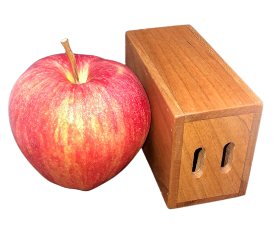 G411 Miniature Apple Boxes